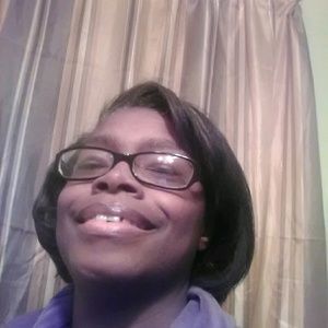 Meet your Posher, Denise